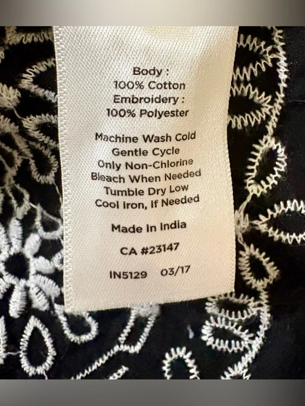 Talbots 3X Cotton Blouse w/Embroidery and Scalloped Hem, 3/4 Sleeves - Picture 5 of 5